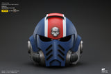 [Pre-Order]JOYTOY Action Figure Warhammer 40K Ultramarines Lieutenant Titus' MKX Helmet & Display Stand